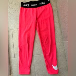 Girls Nike leggings